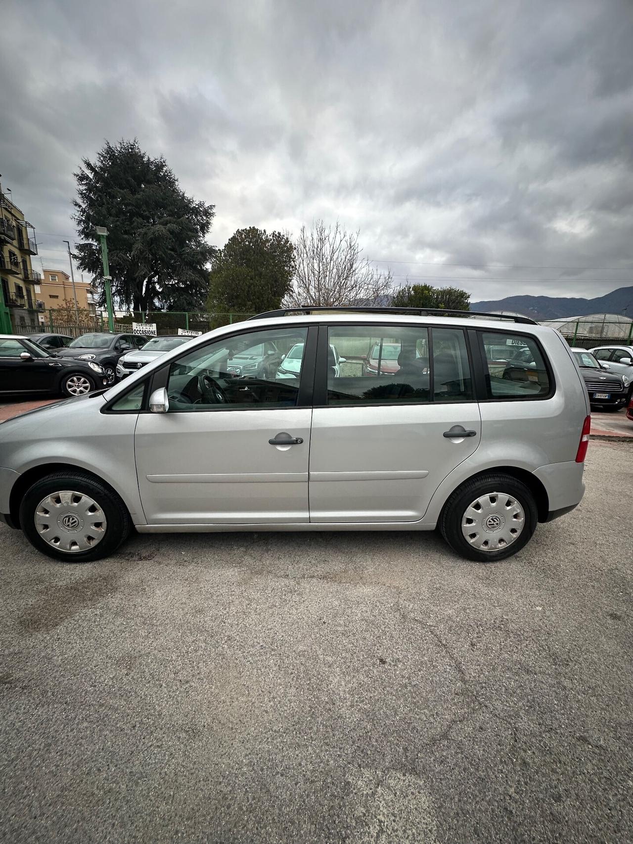 Volkswagen Touran 1.6 Trendline Bifuel G