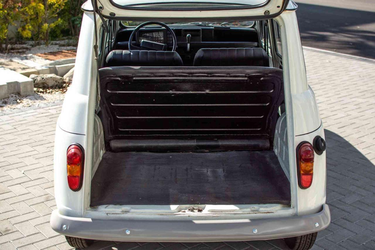 Renault R 4 RENAULT 4