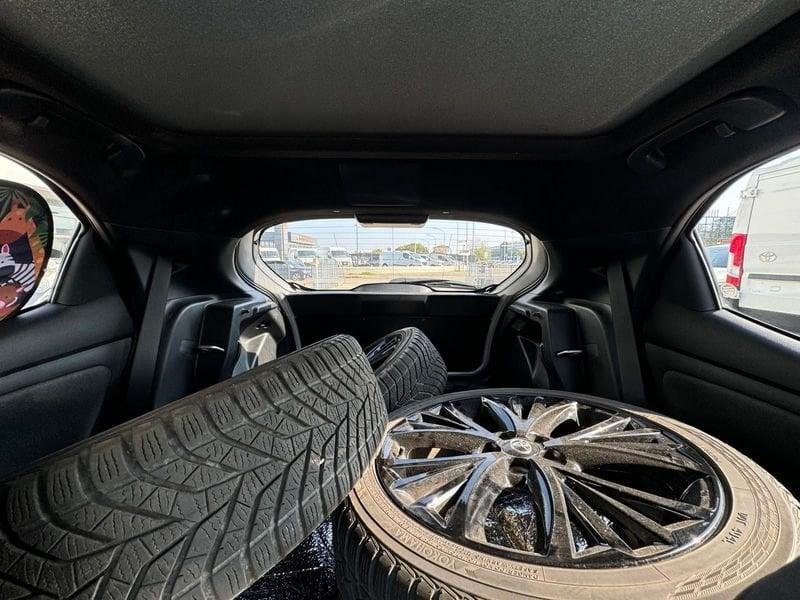 Toyota Yaris Yaris 1.5h Lounge