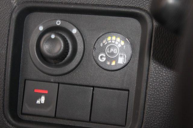DACIA Duster 1.0 TCe 100 CV ECO-G 4x2 Prestige