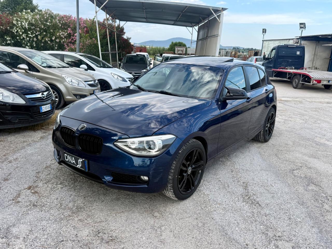 Bmw serie1 2.0 118D Tetto apribile fari Led bi-xenon
