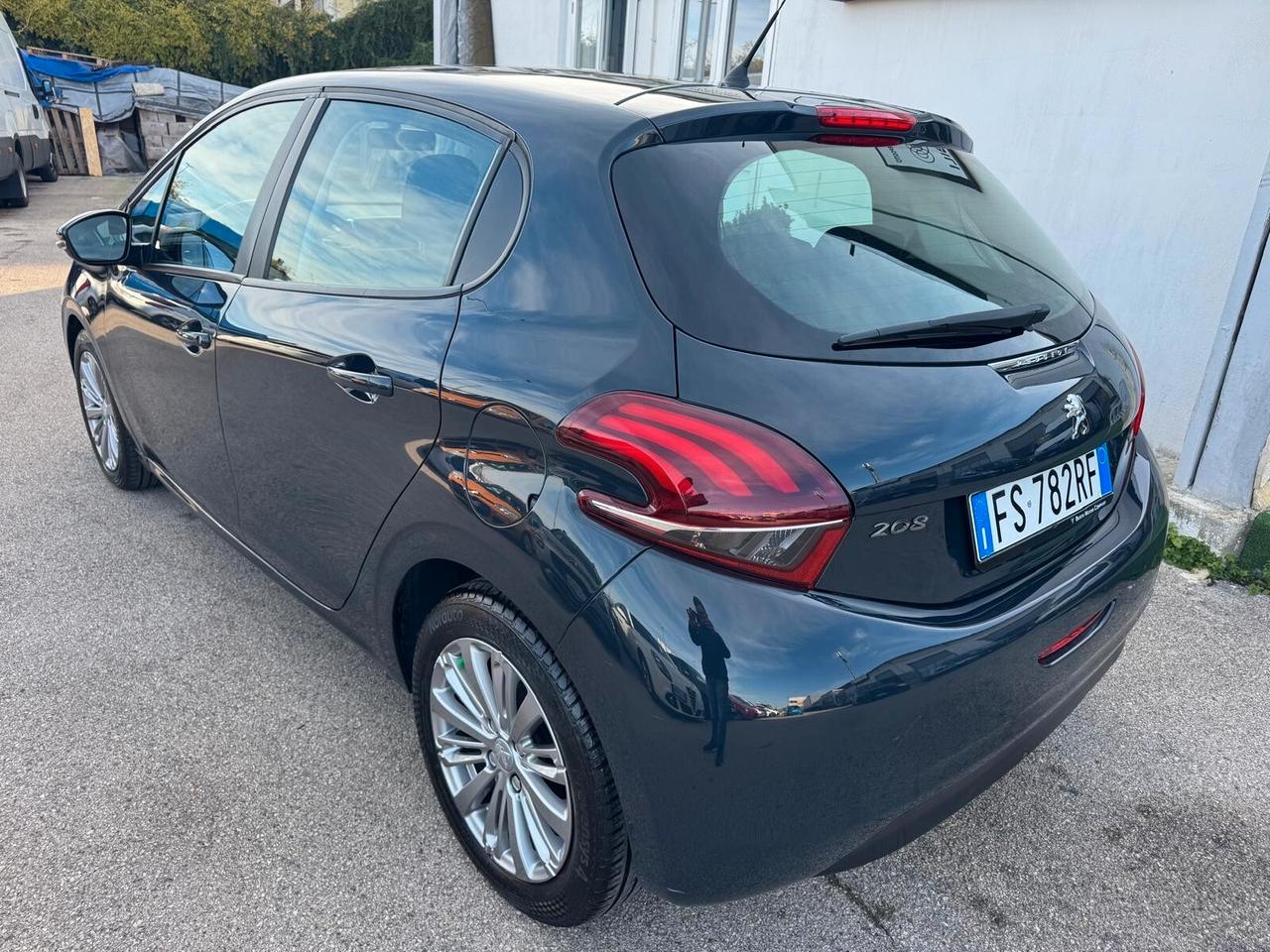 Peugeot 208 BlueHDi 100 S&S 5 porte Allure