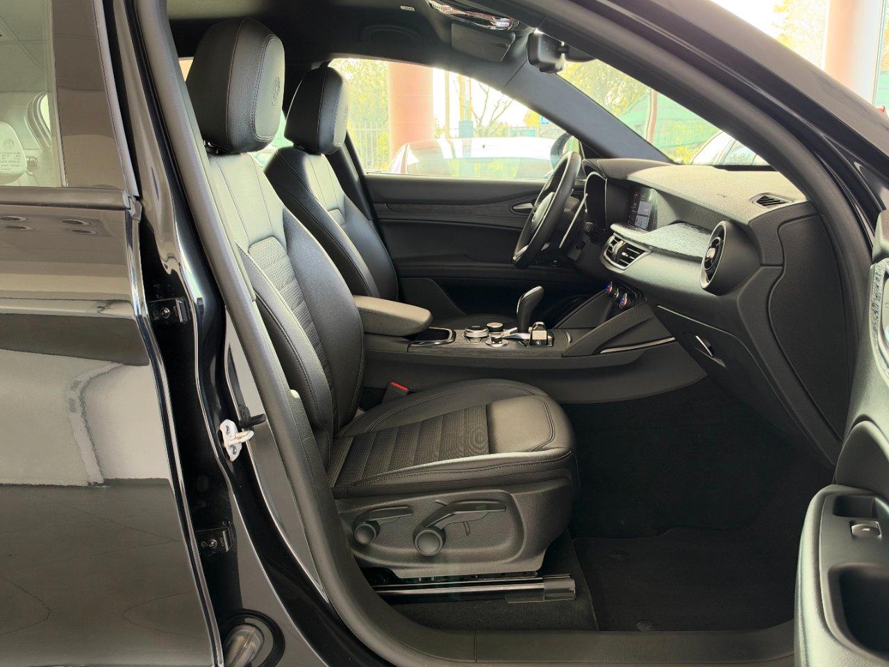 Alfa Romeo Stelvio 2.2 t Sprint Q4 210cv auto