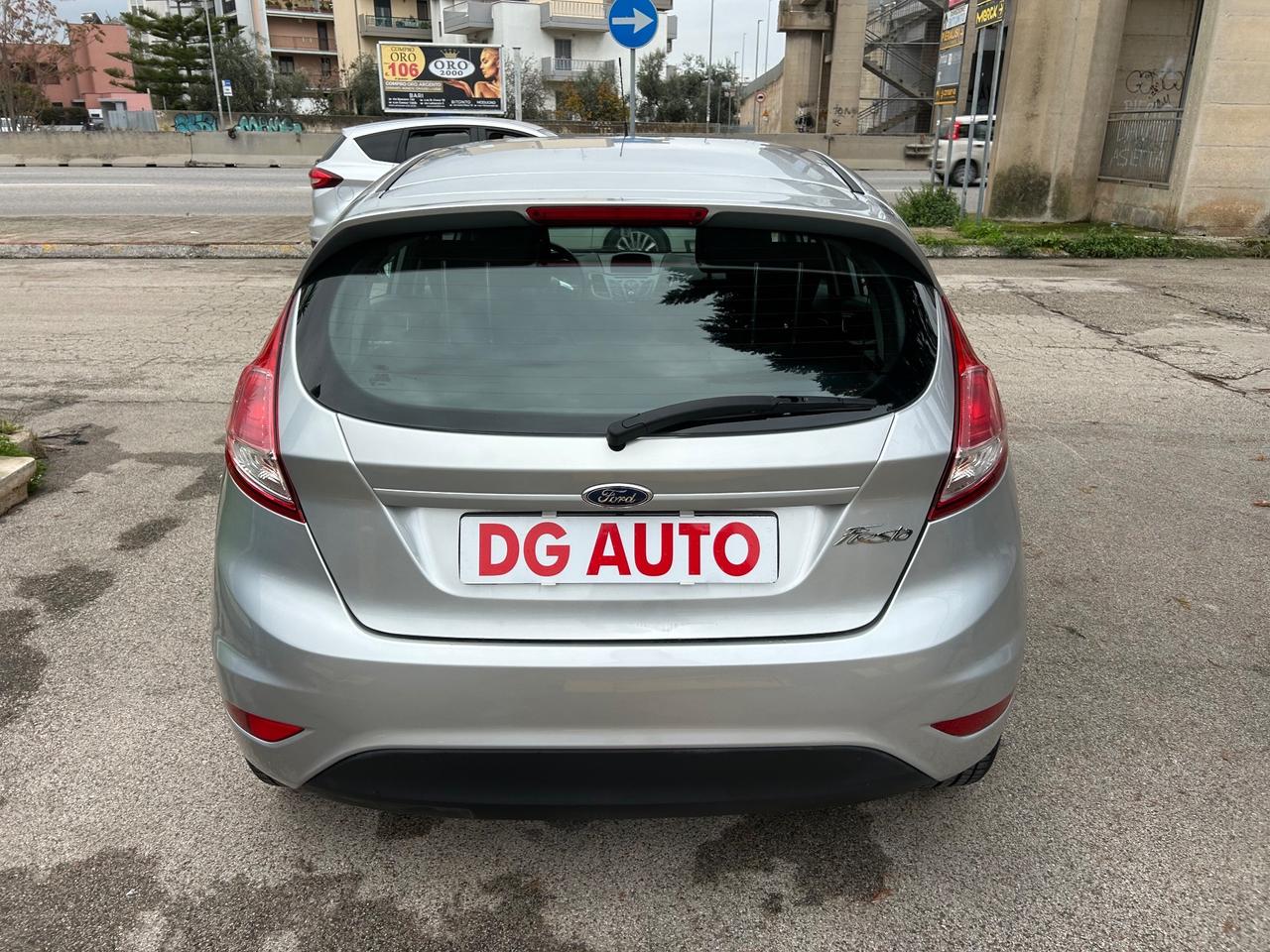Ford Fiesta 1.5 TDCi 75 cv 2015 68.000 km