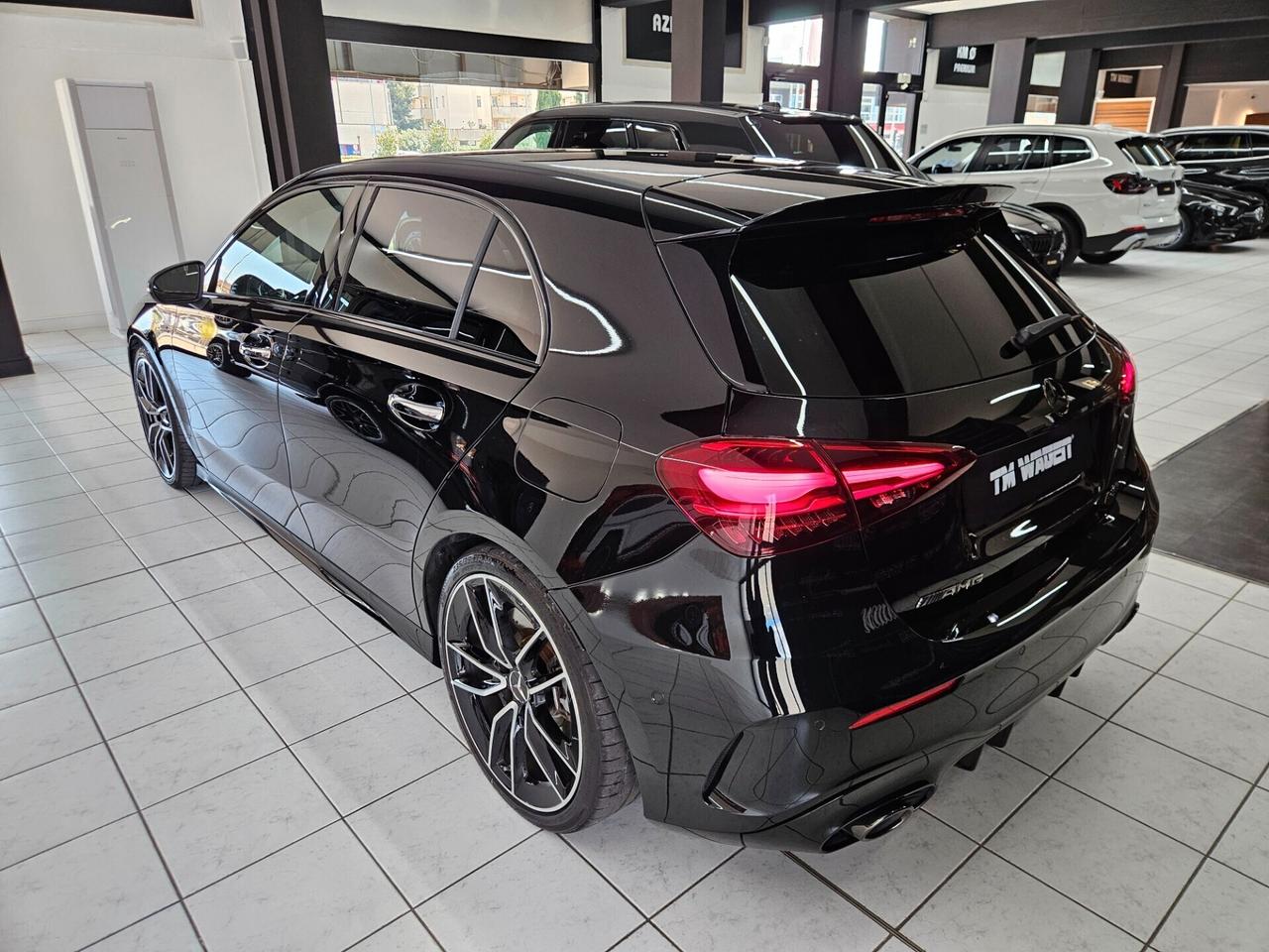 Mercedes-Benz A 35 AMG Line Premium 4matic auto