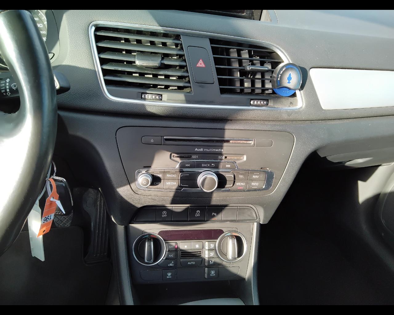 AUDI Q3 I 2015 - Q3 2.0 tdi Business 120cv