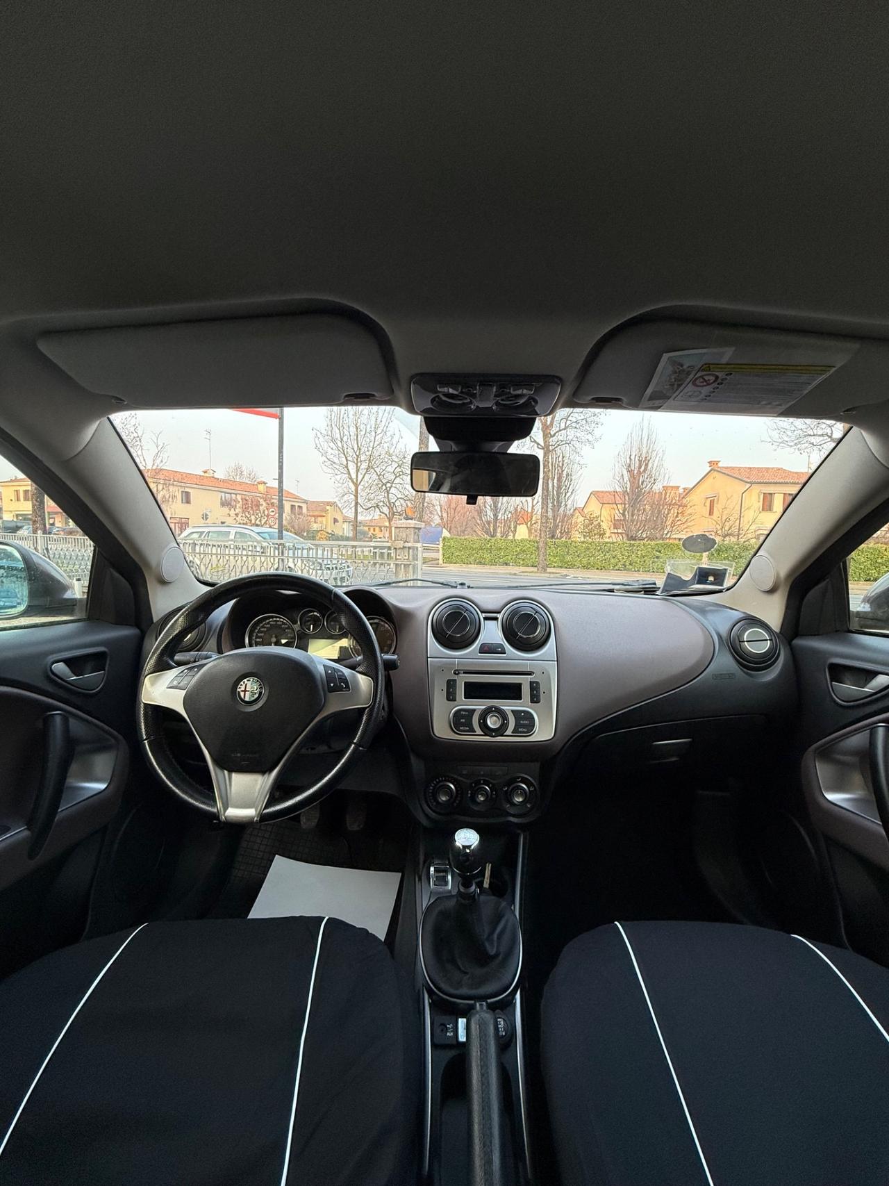 Alfa Romeo MiTo 1.4 105 CV M.air S&S Distinctive Sport Pack