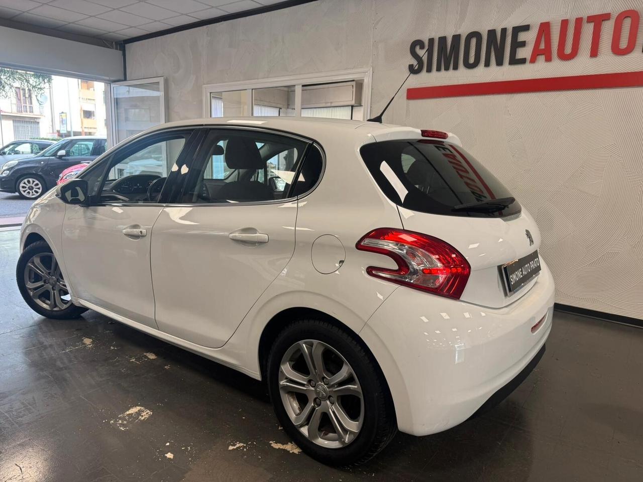 Peugeot 208 1.4 HDi 68 CV 5 porte Allure