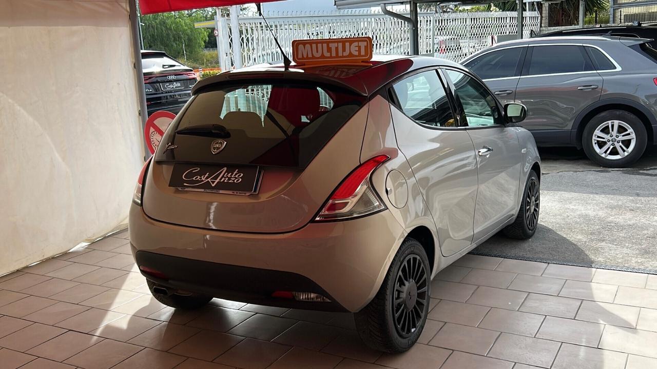 Lancia Ypsilon 1.3 multijet 95 CV Gold edition 2012