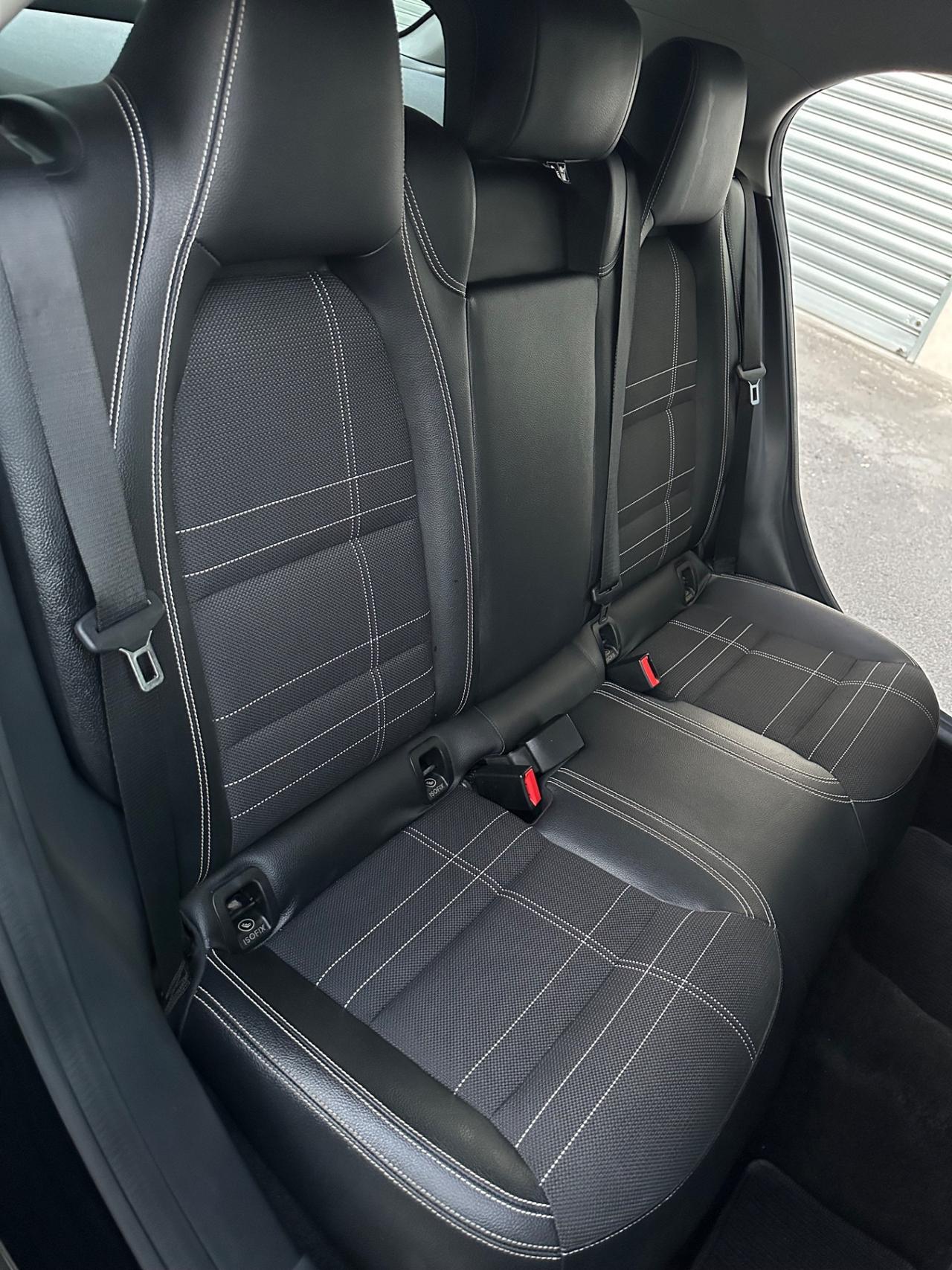 Mercedes-Benz GLA 200 CDI 136cv Automatic Sport