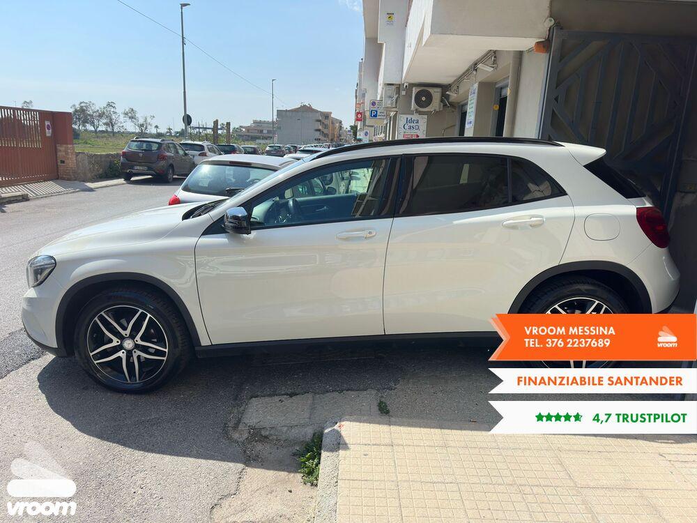 MERCEDES GLA (X156) GLA 200 d Automati...