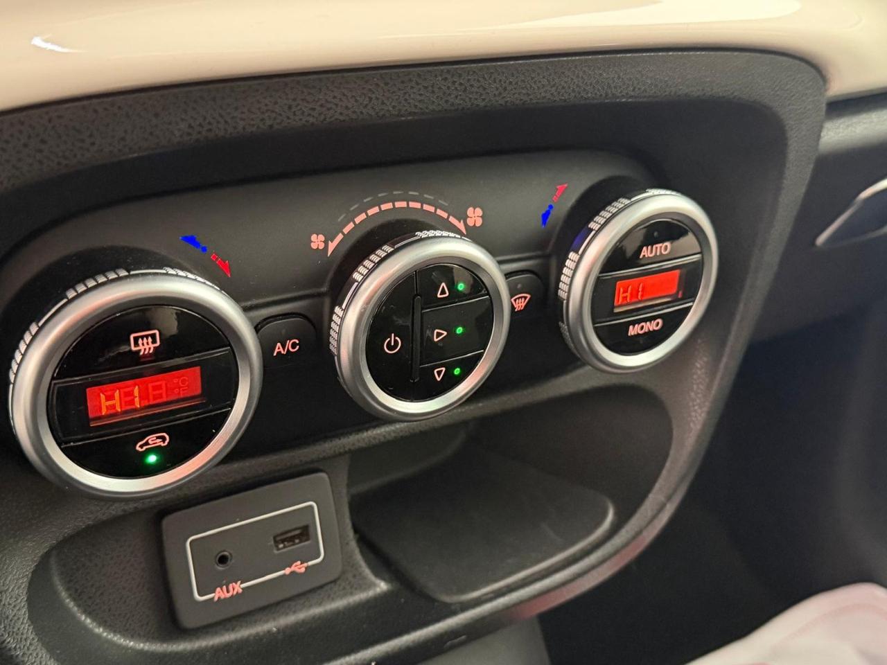 FIAT 500L 1.6 MJT 120 CV Trekking