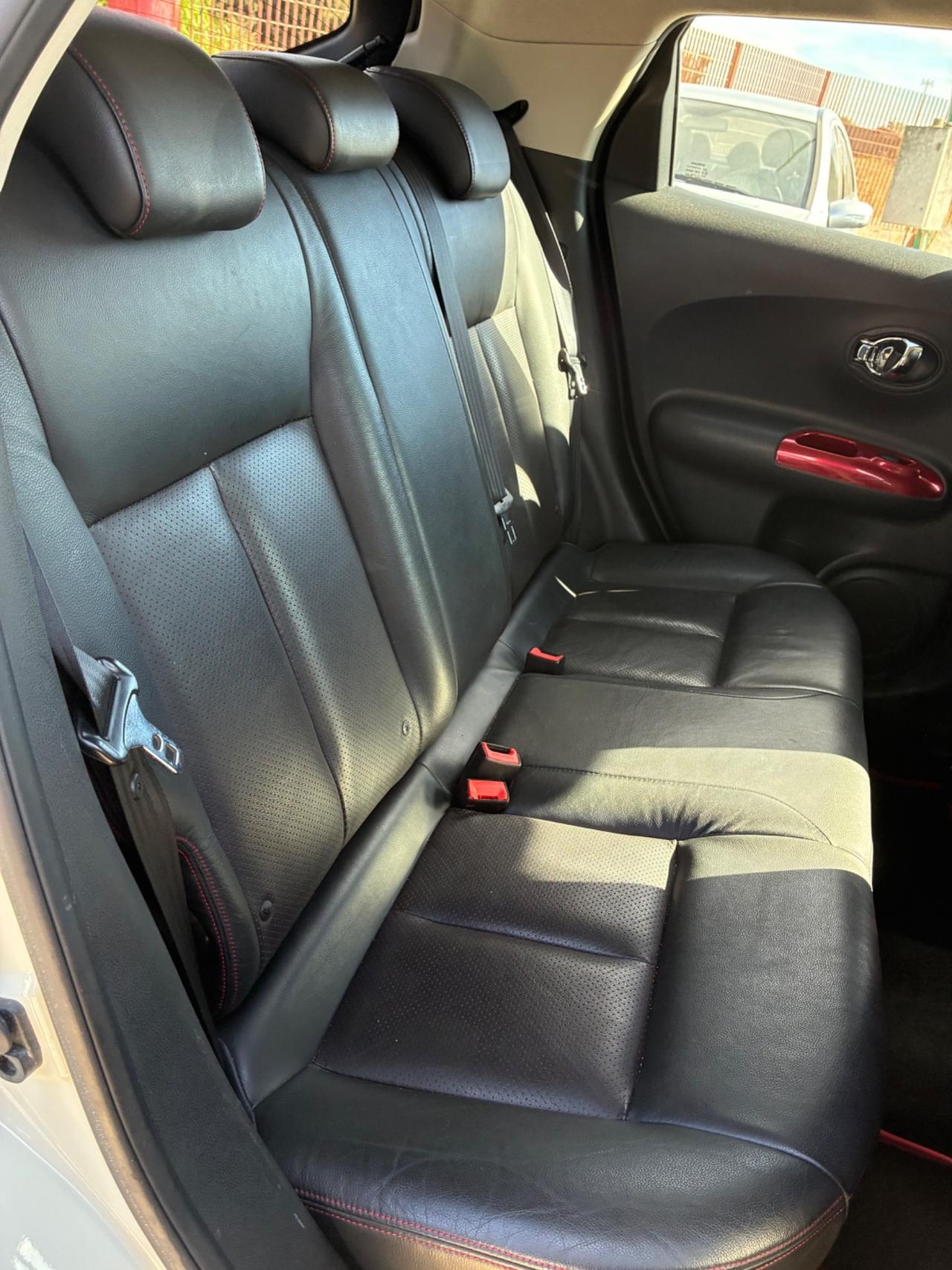 Nissan Juke 1.6 DIG-T 190 MCVT 4WD Tekna