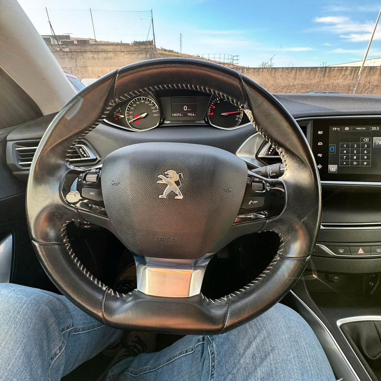 Peugeot 308 1.6 e-HDi 115 CV Stop&Start Allure