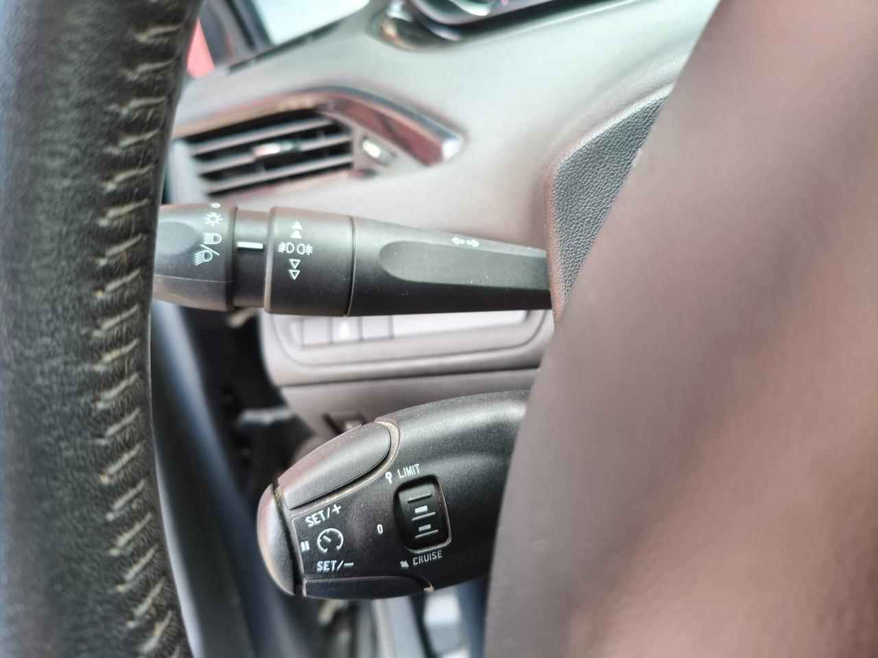 Peugeot 208 1.4 HDi 68 CV 5 porte Active