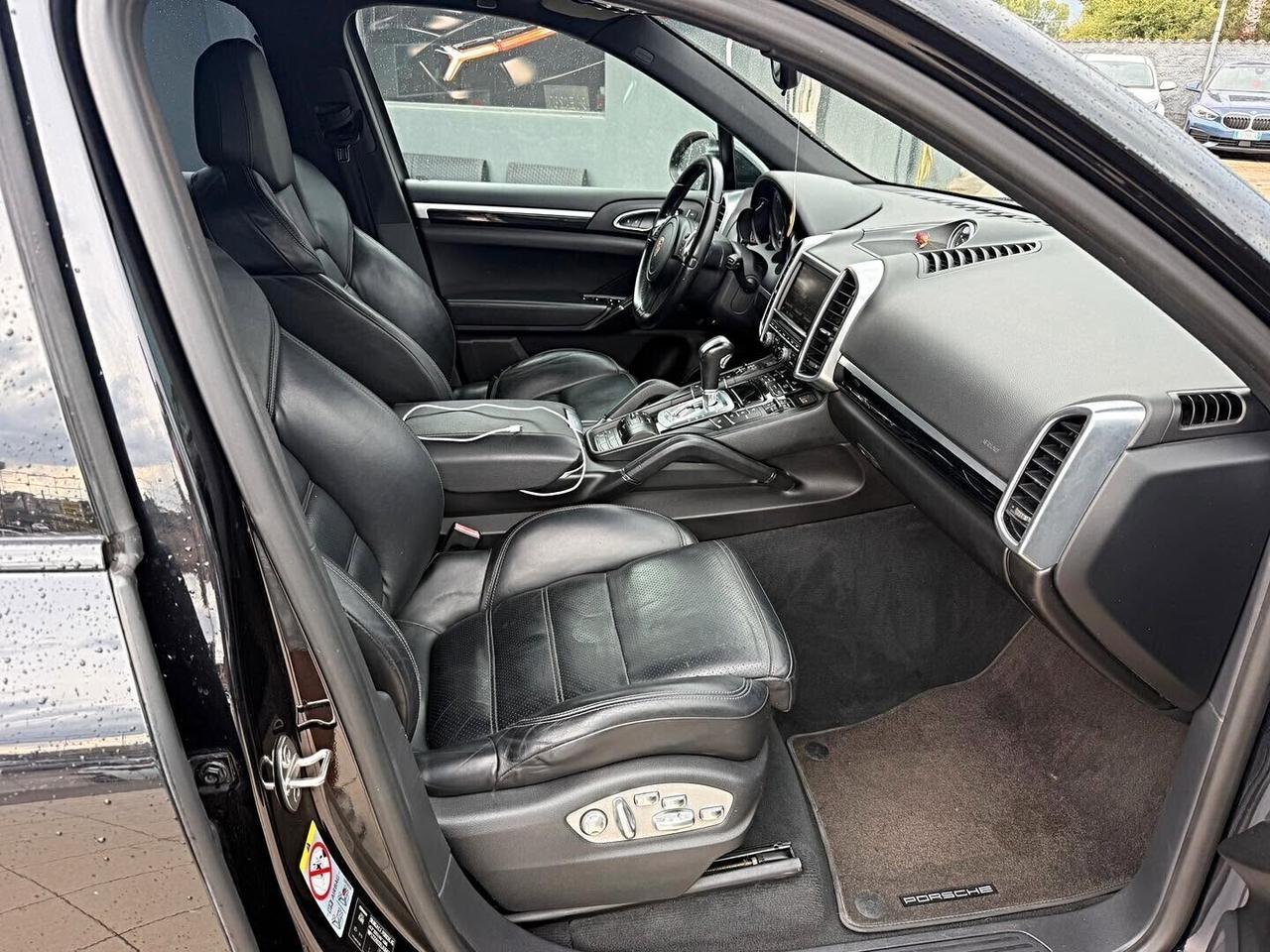 Porsche Cayenne 3.0 Diesel 12 mesi di garanzia