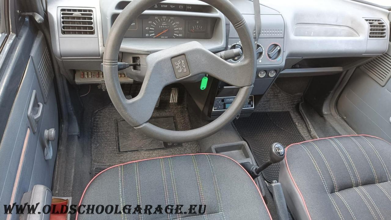 Peugeot 205 954 5 porte Look
