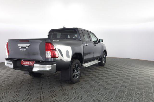 TOYOTA Hilux Hilux 2.4 D-4D A/T 4WD 4 porte Double Cab Lounge