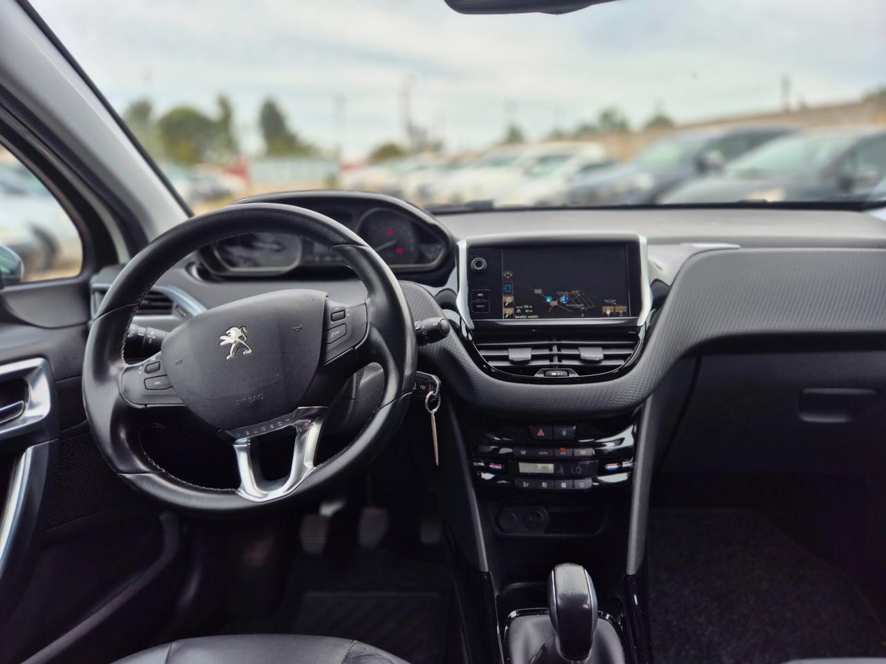 Peugeot 2008 BlueHDi 100 Allure 2015