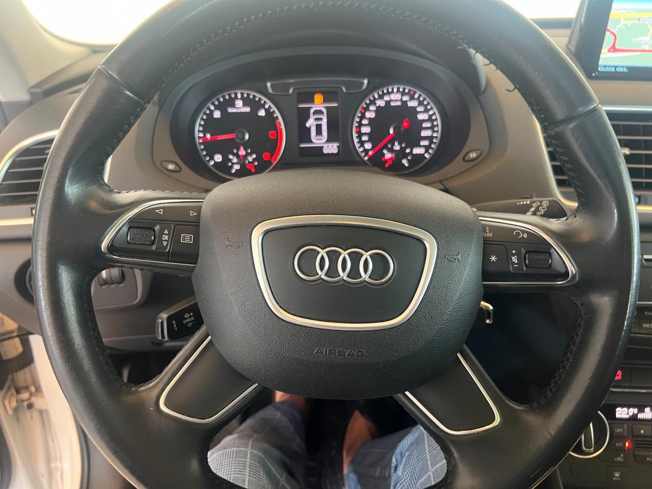 Audi Q3 2.0 TDI 150 CV Sport tetto apribile e panoramico unico proprietario