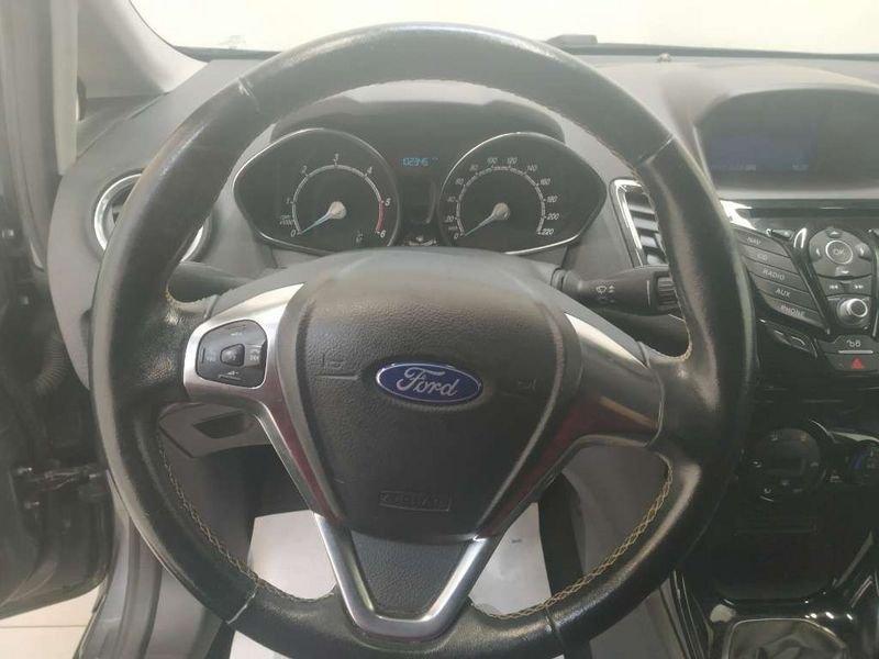 Ford Fiesta 1.5 tdci Titanium 75cv 5p E6
