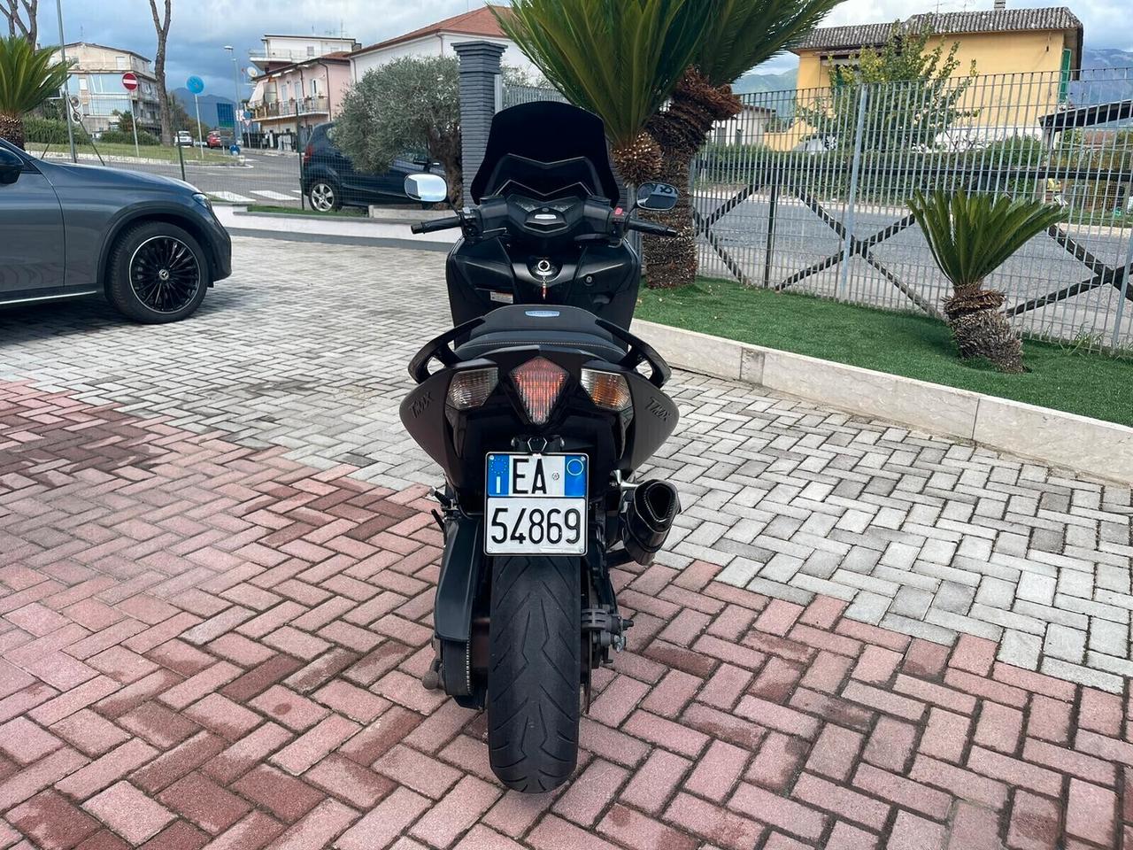 Yamaha T-Max 530 Bronze Max