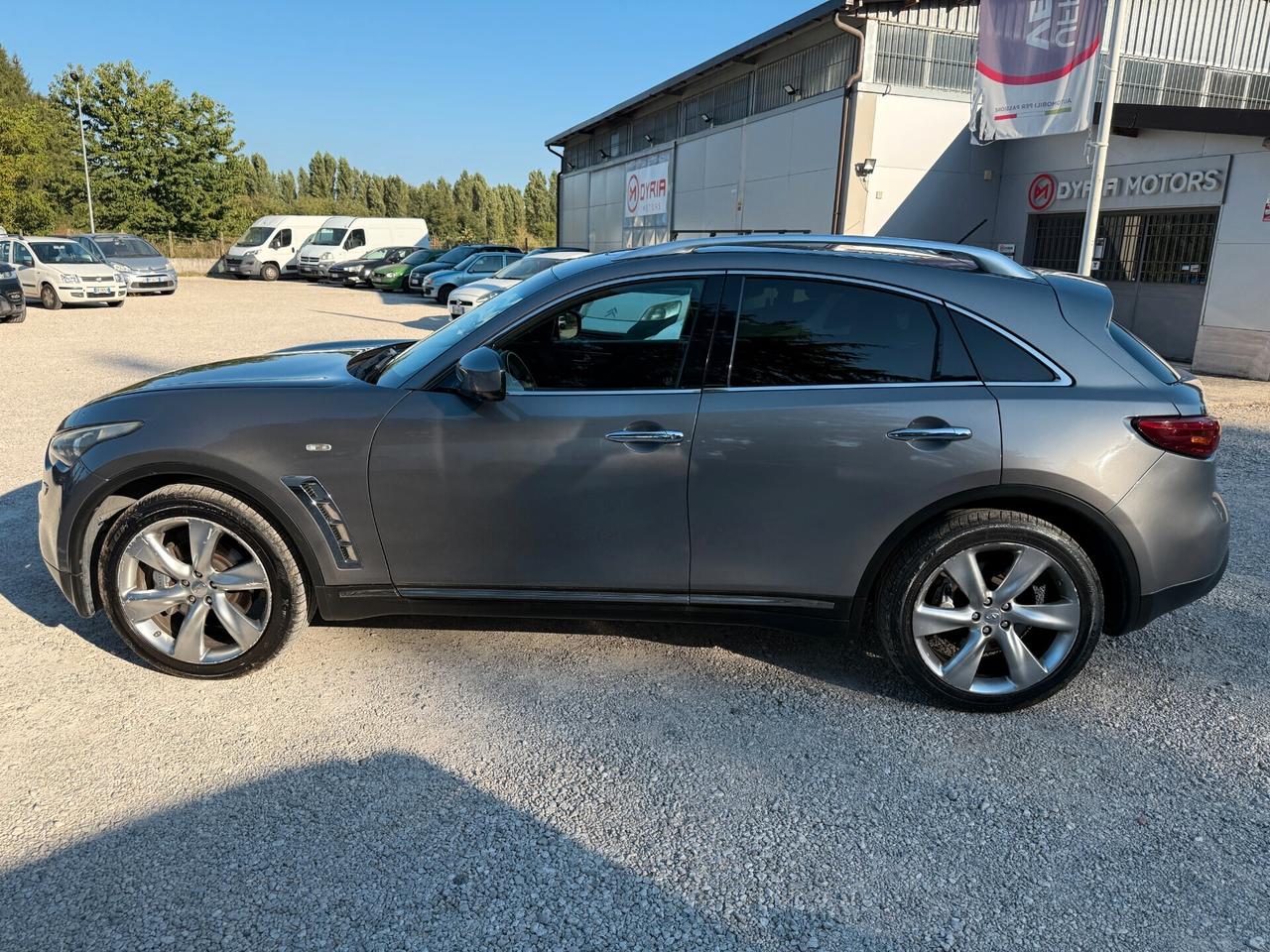 Infiniti FX FX37 S 320CV GPL