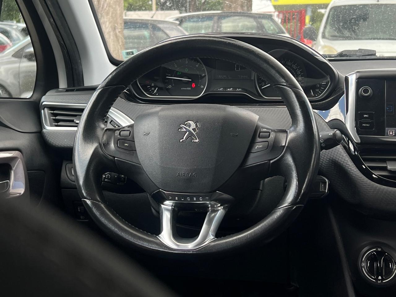 Peugeot 2008 BlueHDi 100 Black Matt Finanziabile