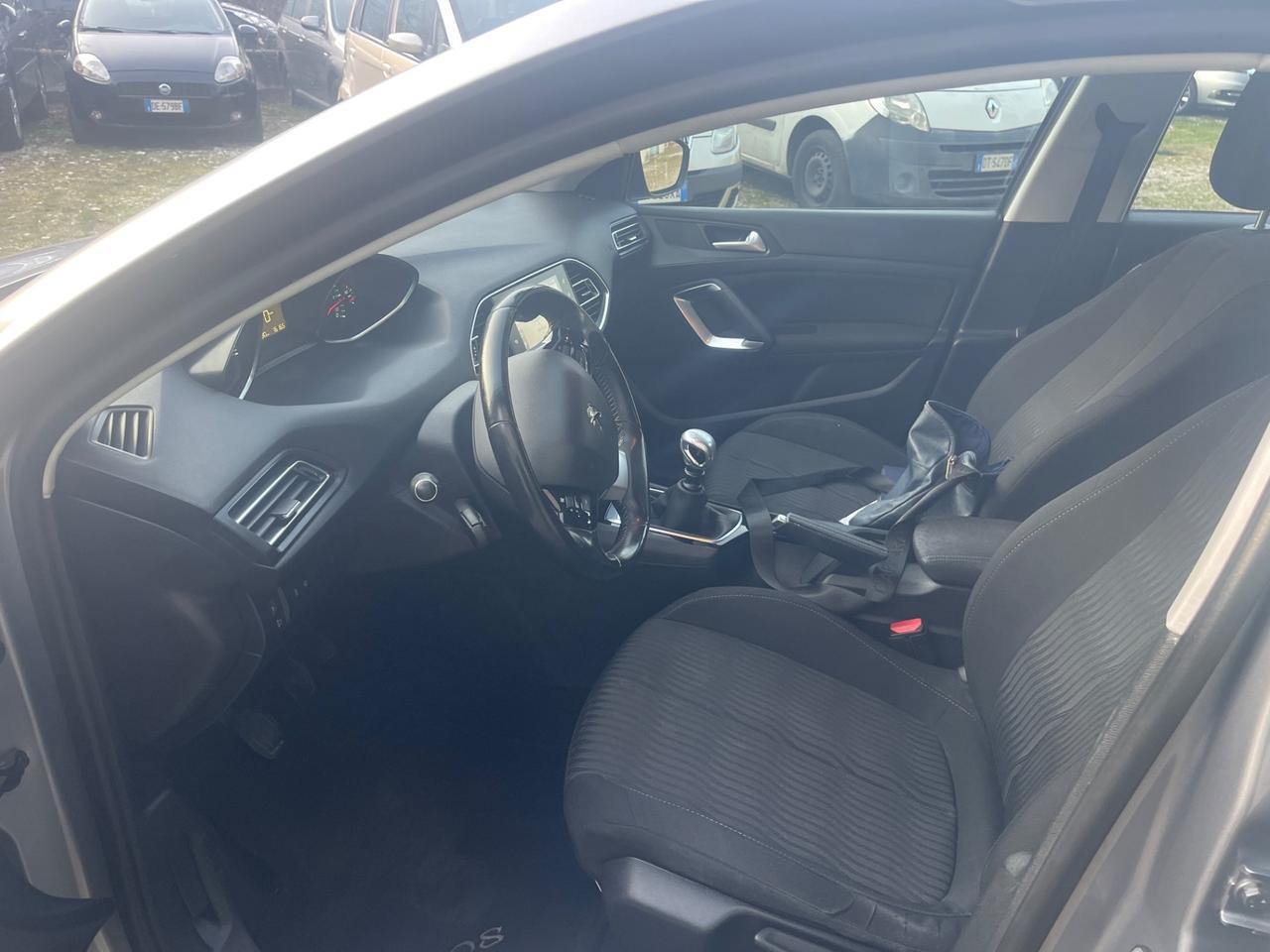 Peugeot 308 BlueHDi 100 S&S SW Business