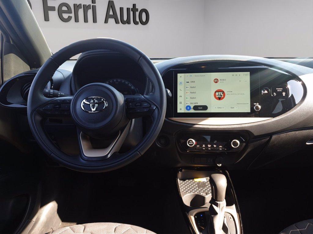 TOYOTA Aygo x 1.0 lounge 72cv s-cvt del 2024