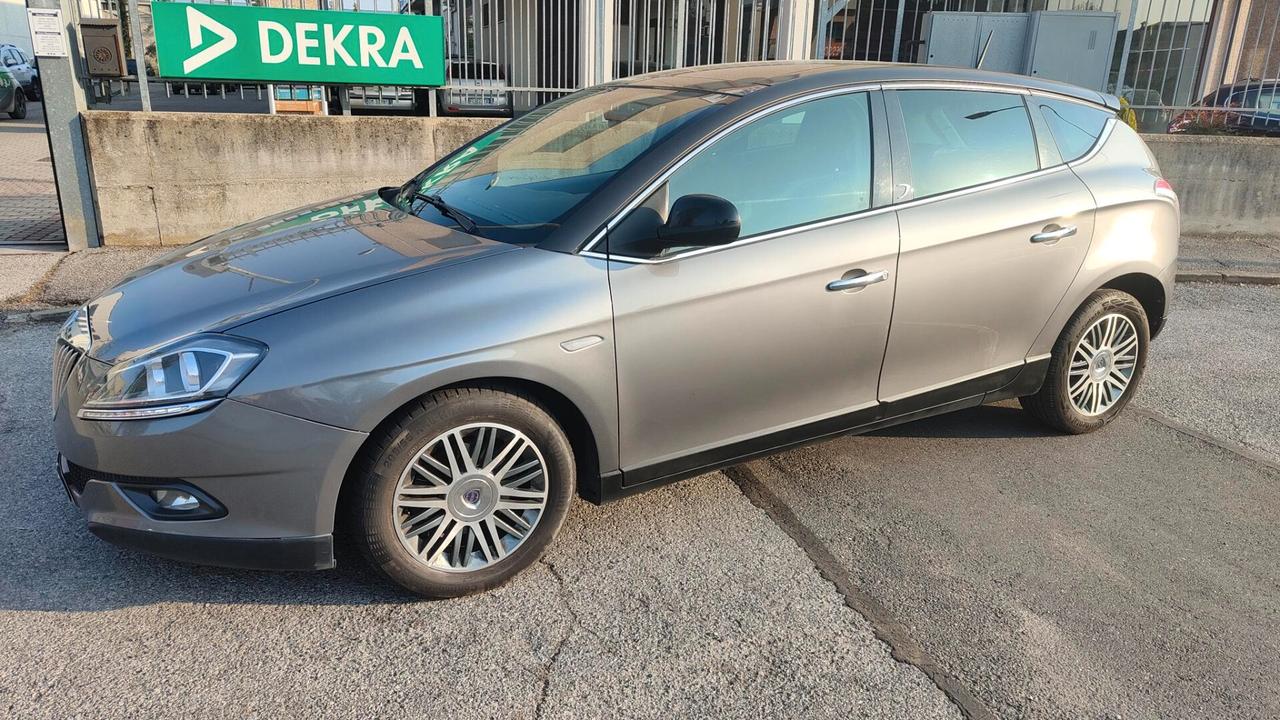 Lancia Delta 1.4 T-Jet 120 CV Oro