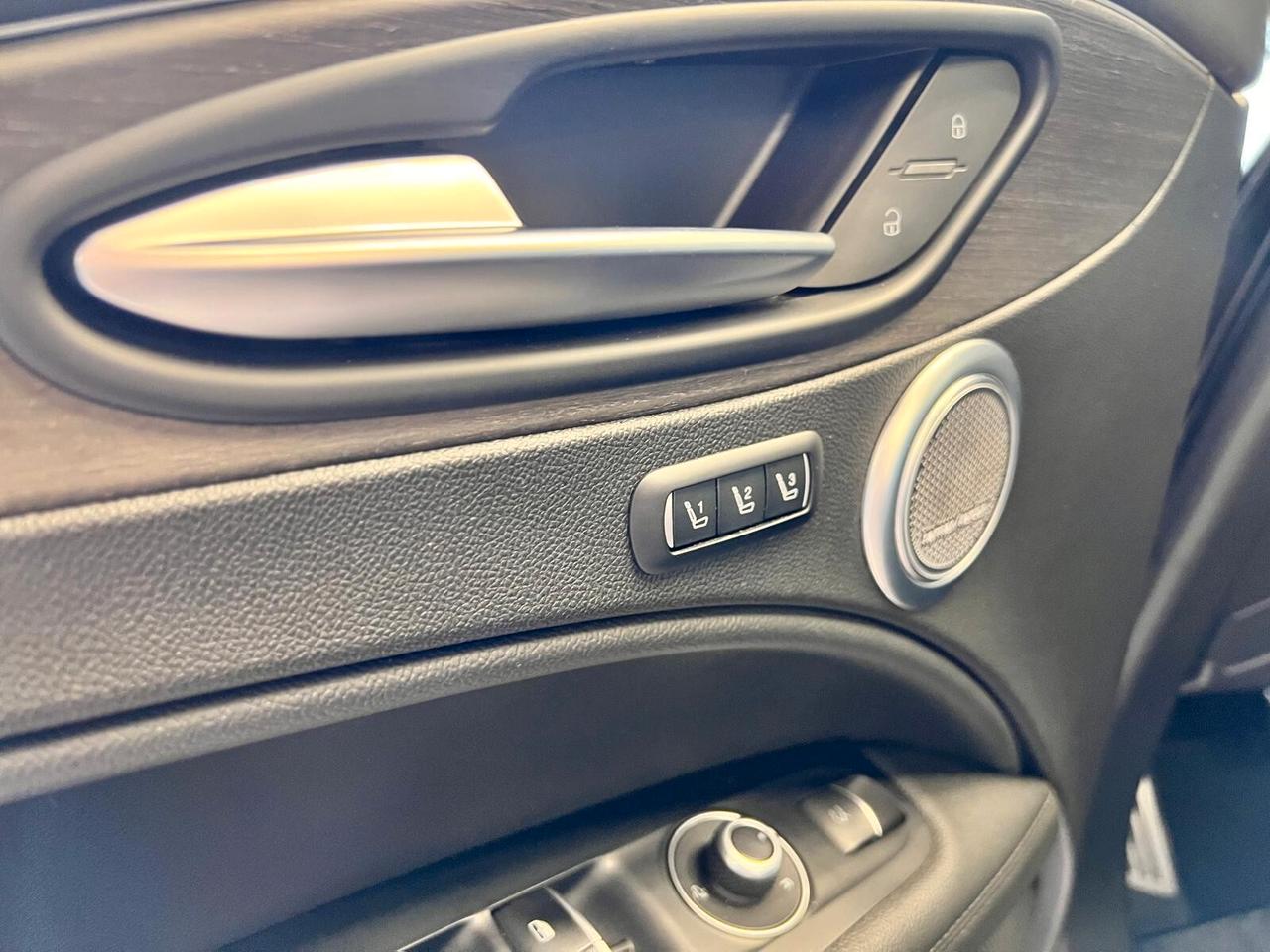 Alfa Romeo Stelvio 2.2 Turbodiesel 210 CV AT8 Q4 Veloce Tì