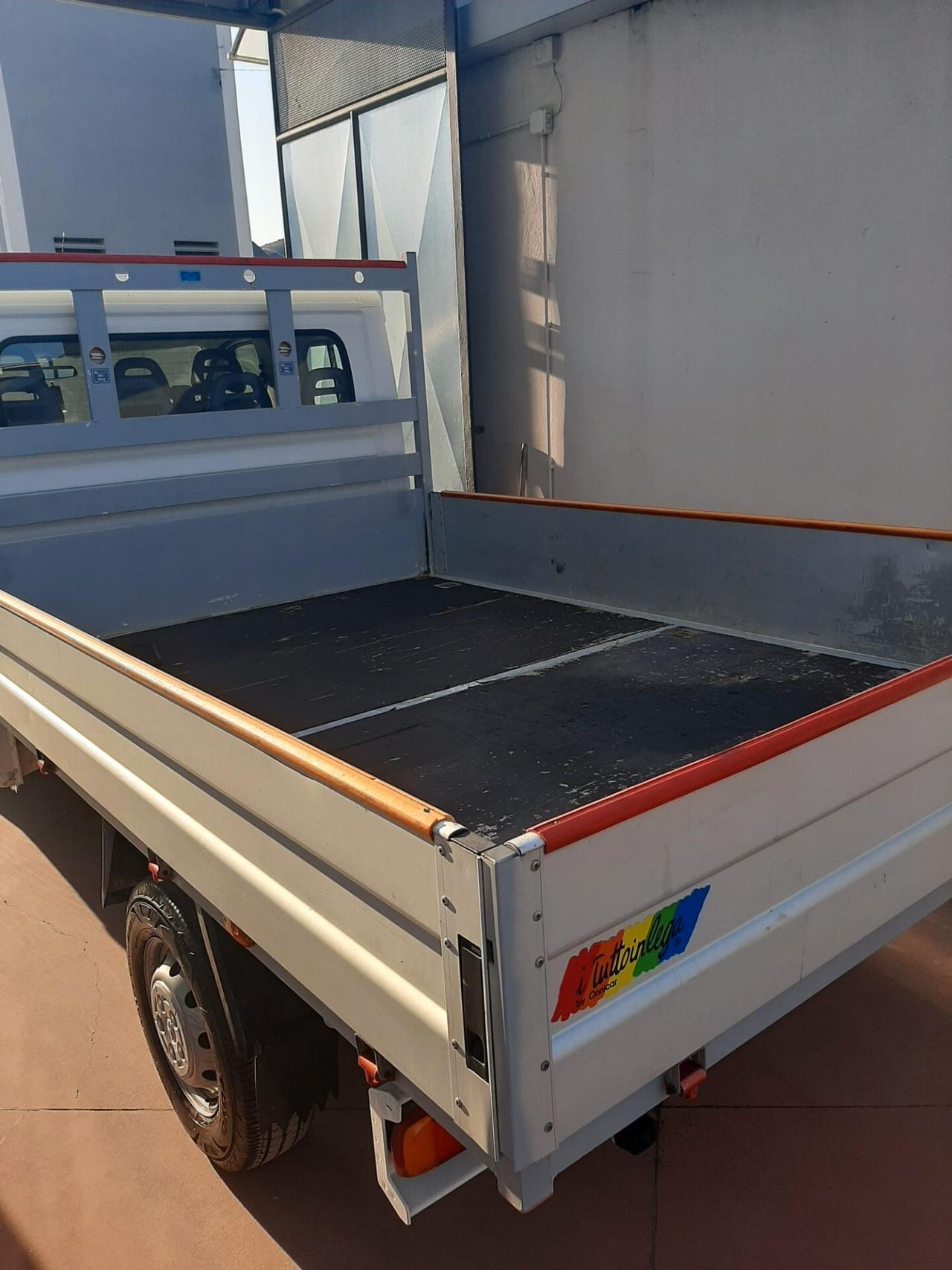 Peugeot Boxer 35 2.2 bluehdi 140cv Heavy Onnicar 7p cassone DOPPIA CABINA + IVA