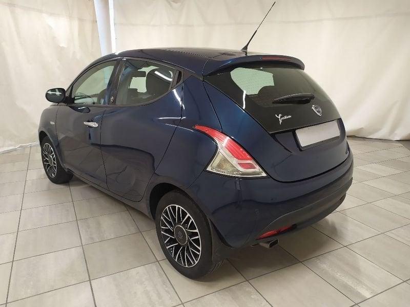 Lancia Ypsilon 1.2 8v Gold c/CL 69cv E6