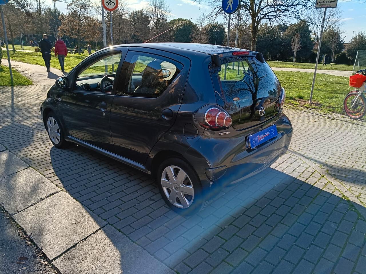 Toyota Aygo 1.0 12V VVT-i 5 porte Active