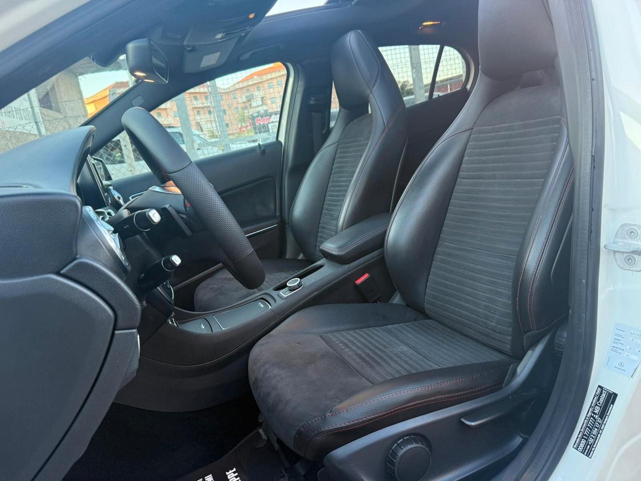 Mercedes-benz GLA 220 CDI Automatic 4Matic Premium AMG