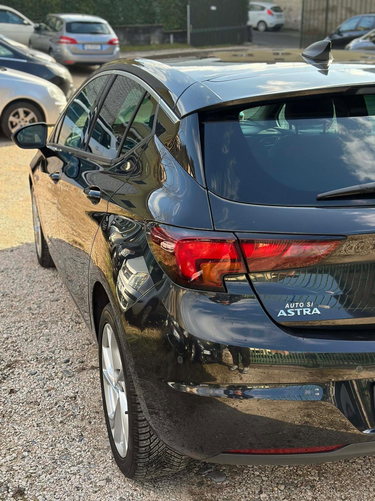 Opel ASTRA PREMIUM KMCERT GARANZ UNICOPR