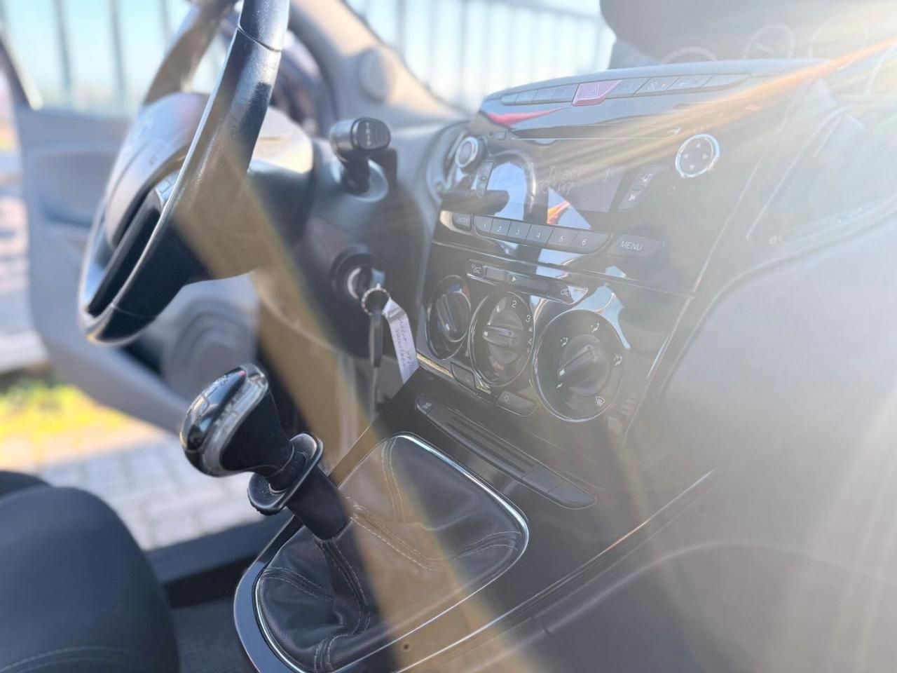 Lancia Ypsilon 1.2 BENZINA 2014 NEOP.