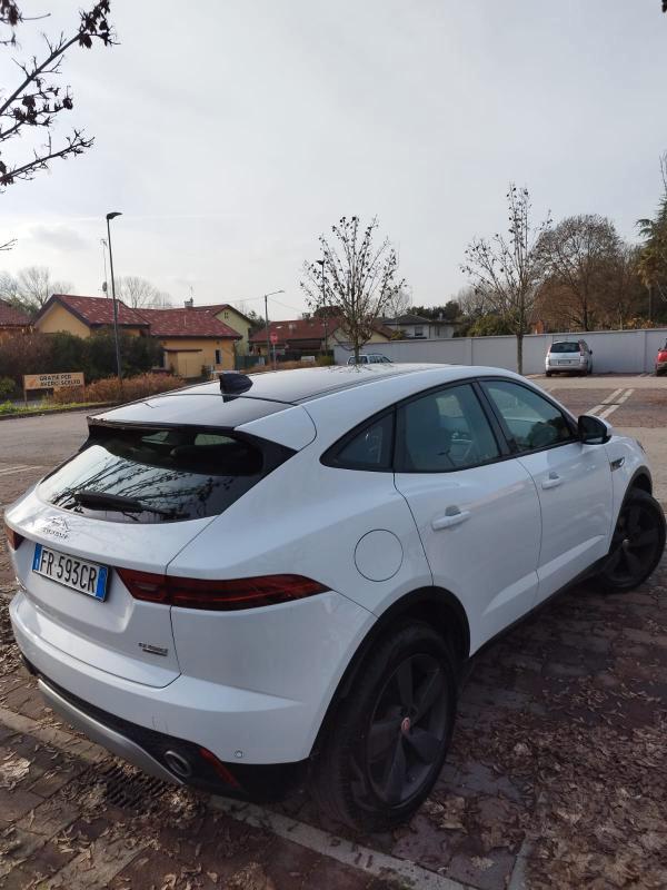Jaguar E-Pace 2.0d i4 SE awd 150cv gancio traino
