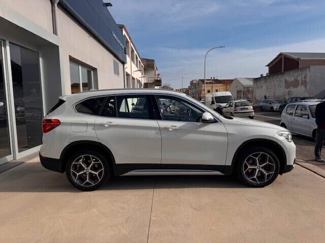 Bmw X1 sDrive18d xLine autom- 2017