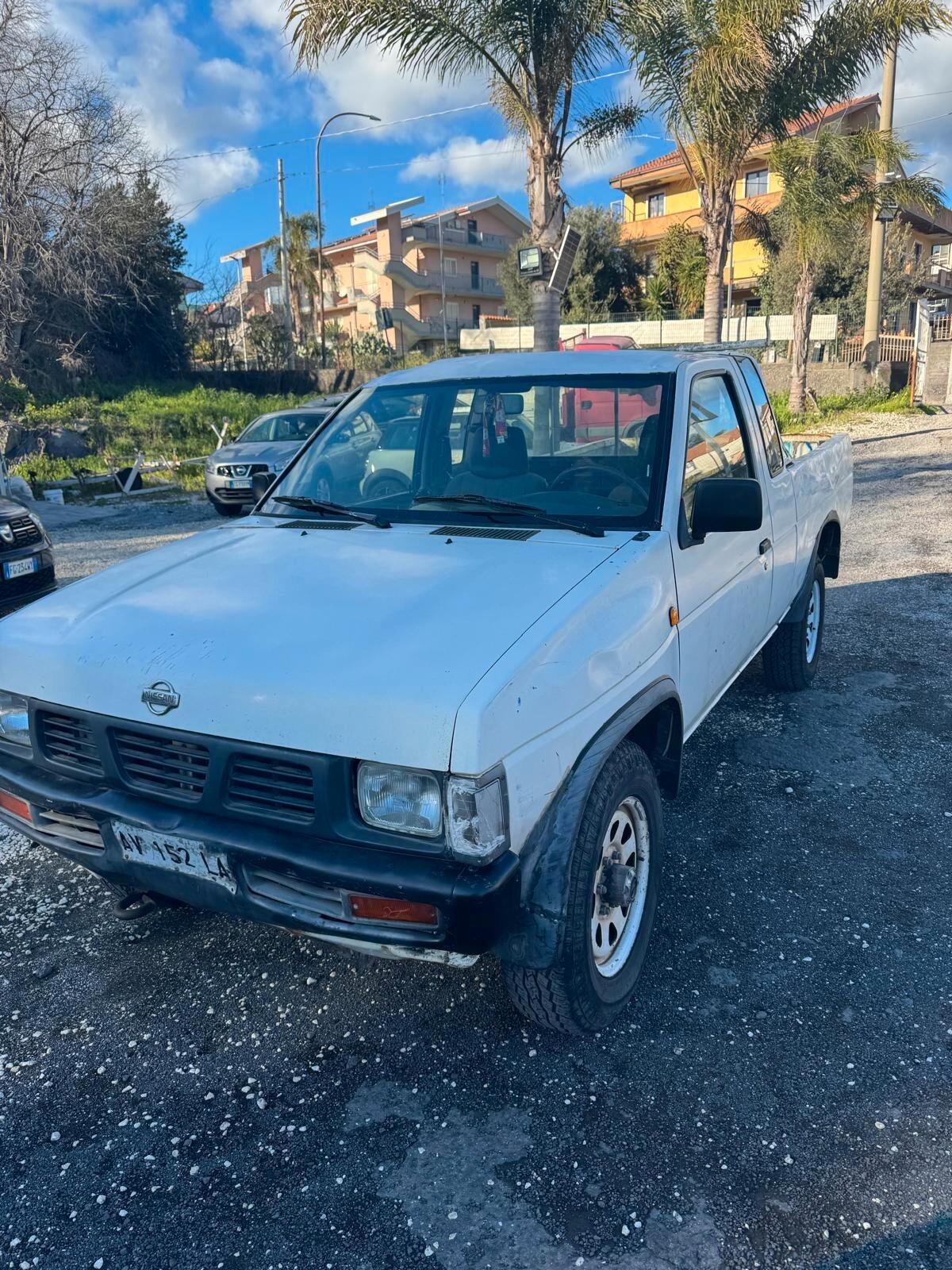 Nissan Pick Up 2.5 diesel 2 porte King Cab
