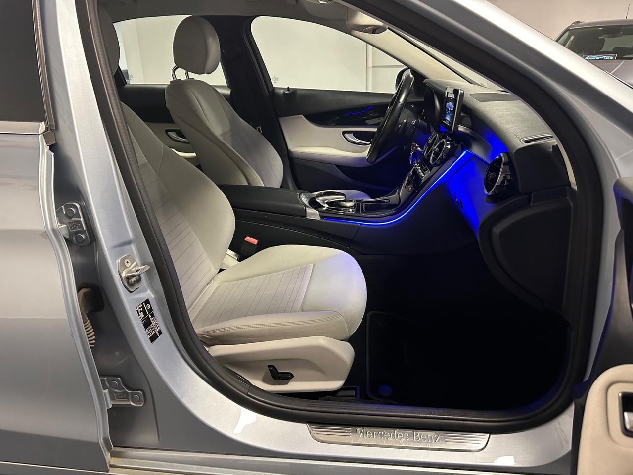 MERCEDES-BENZ C180D SPORT BERLINA 116CV AUTOMATICO