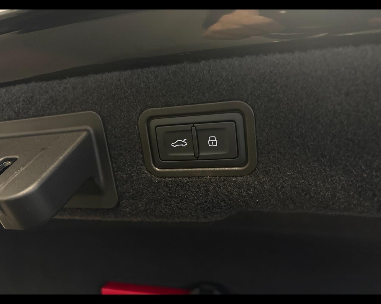 AUDI A8 50 TDI MHEV QUATTRO TIPTRONIC