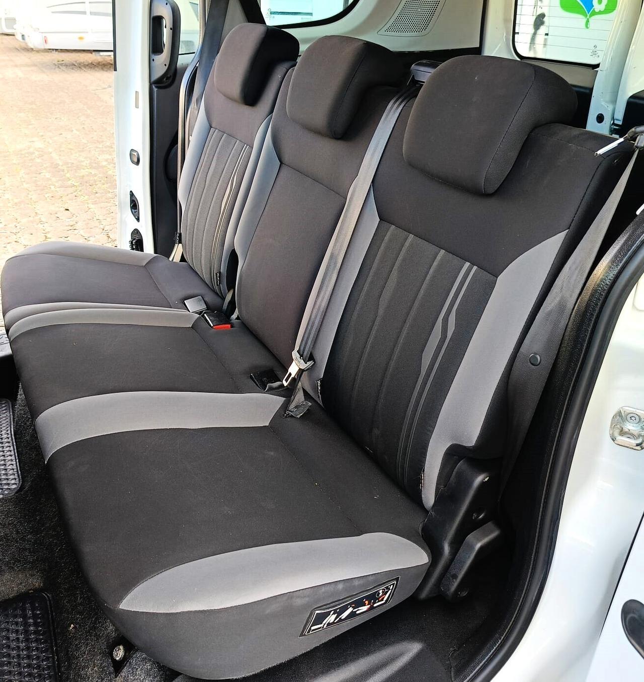 Fiat Doblò 1.3 MTJ Autocarro con gancio traino N1 5 posti