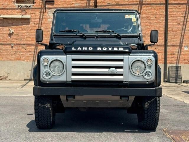 Land Rover Defender SVX 60 Anniversario