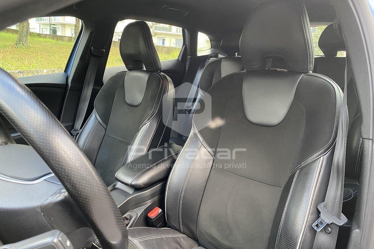 VOLVO V40 T4 R-design Kinetic