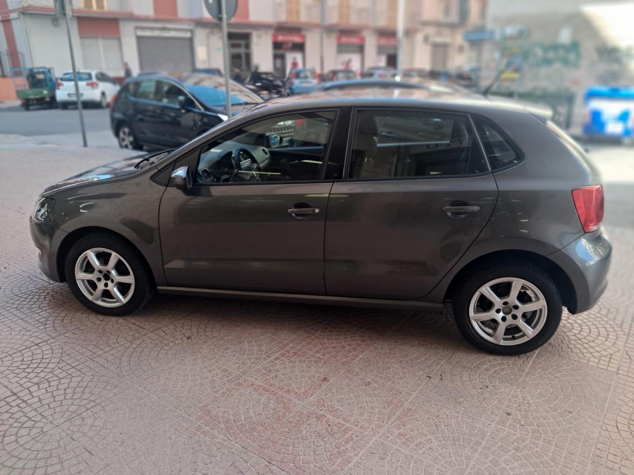 VOLKSWAGEN POLO 1.6 Diesel 90 CV-NEOPATENTATI-Euro5990