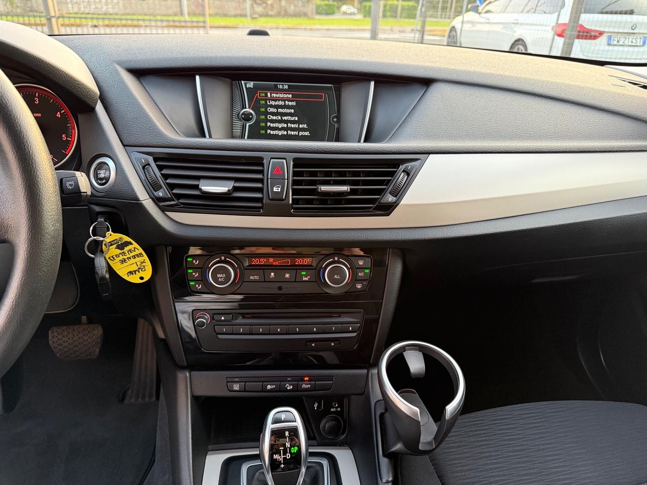 Bmw X1 xDrive18d X Line Navi+bixenon+Top