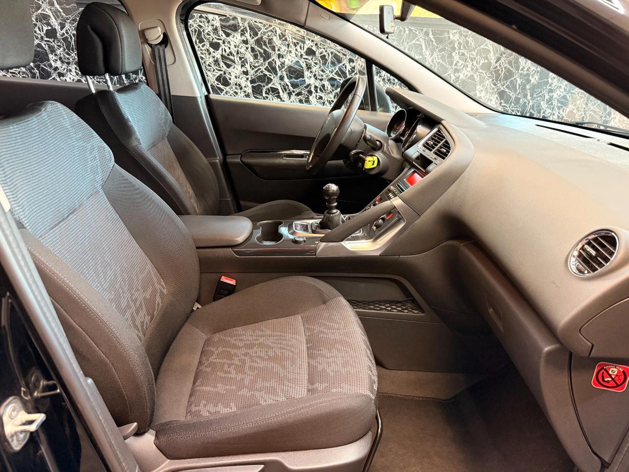 Peugeot 3008 1.6 HDi 110CV Business