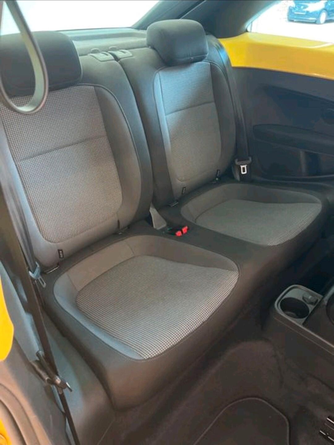 Volkswagen Maggiolino 1.2 TSI Design adatta a neopatentati